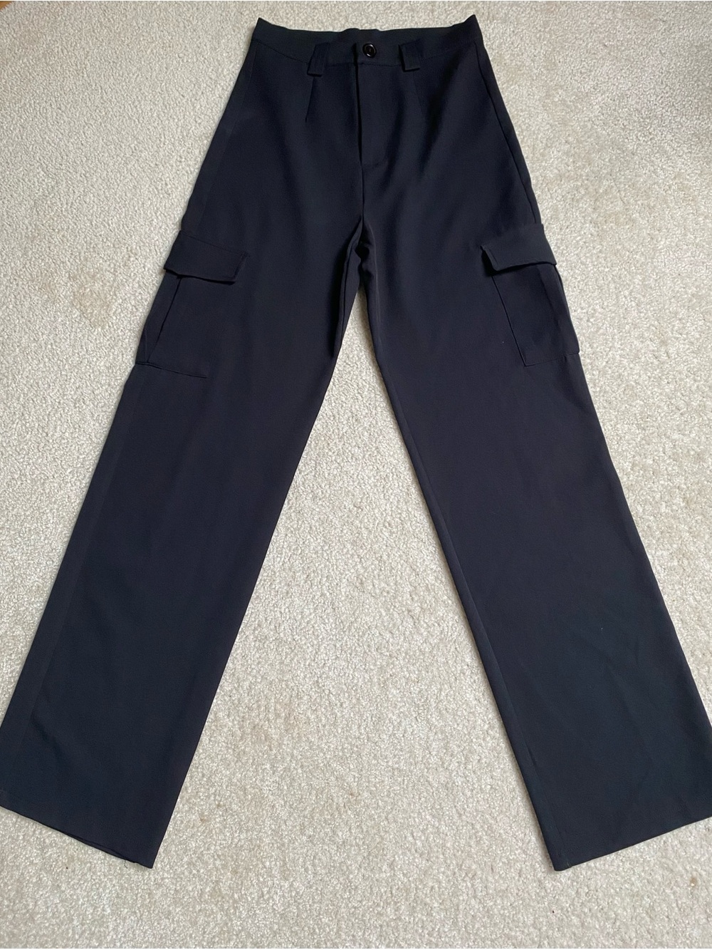 Primark women’s Classic Cargo Straight-Leg Pants - Black